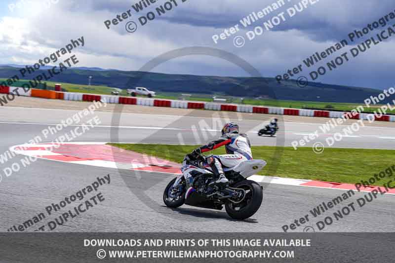 cadwell no limits trackday;cadwell park;cadwell park photographs;cadwell trackday photographs;enduro digital images;event digital images;eventdigitalimages;navarra;no limits trackdays;peter wileman photography;racing digital images;trackday digital images;trackday photos